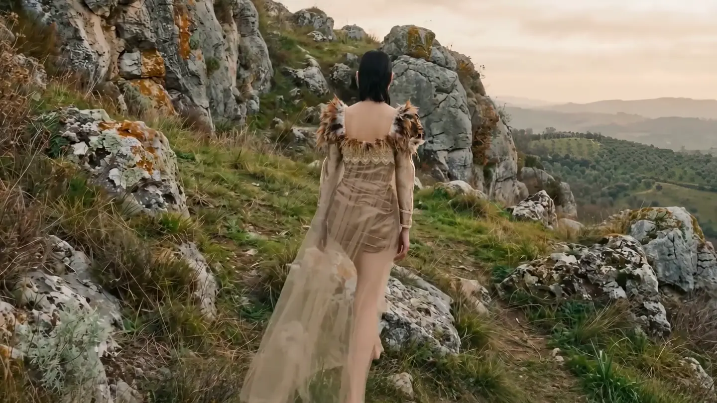 Frame 5 of 6 from Where we belong, Antonina Poppy