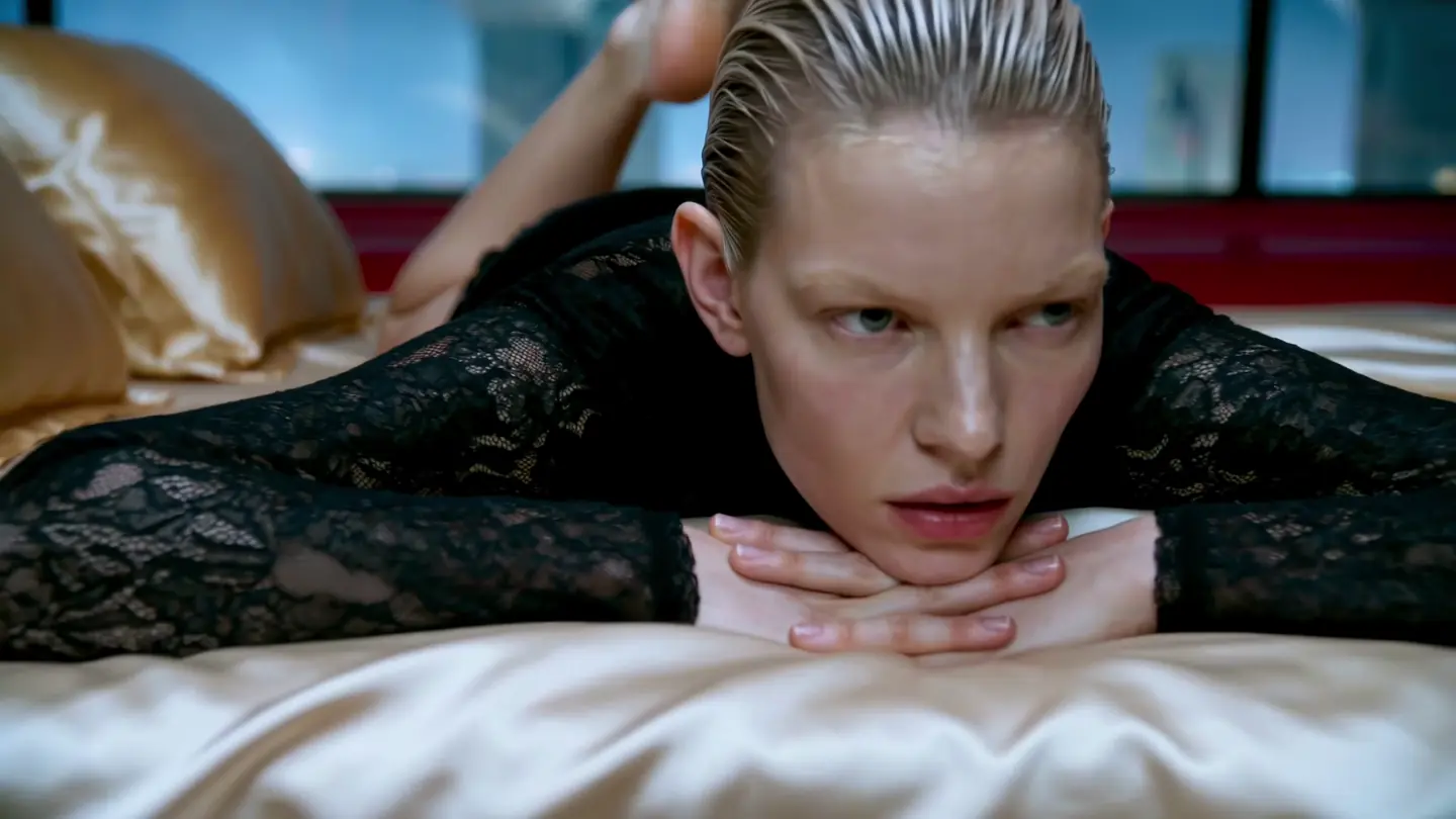 Frame 2 of 6 from Fashion Editorial, Rooms